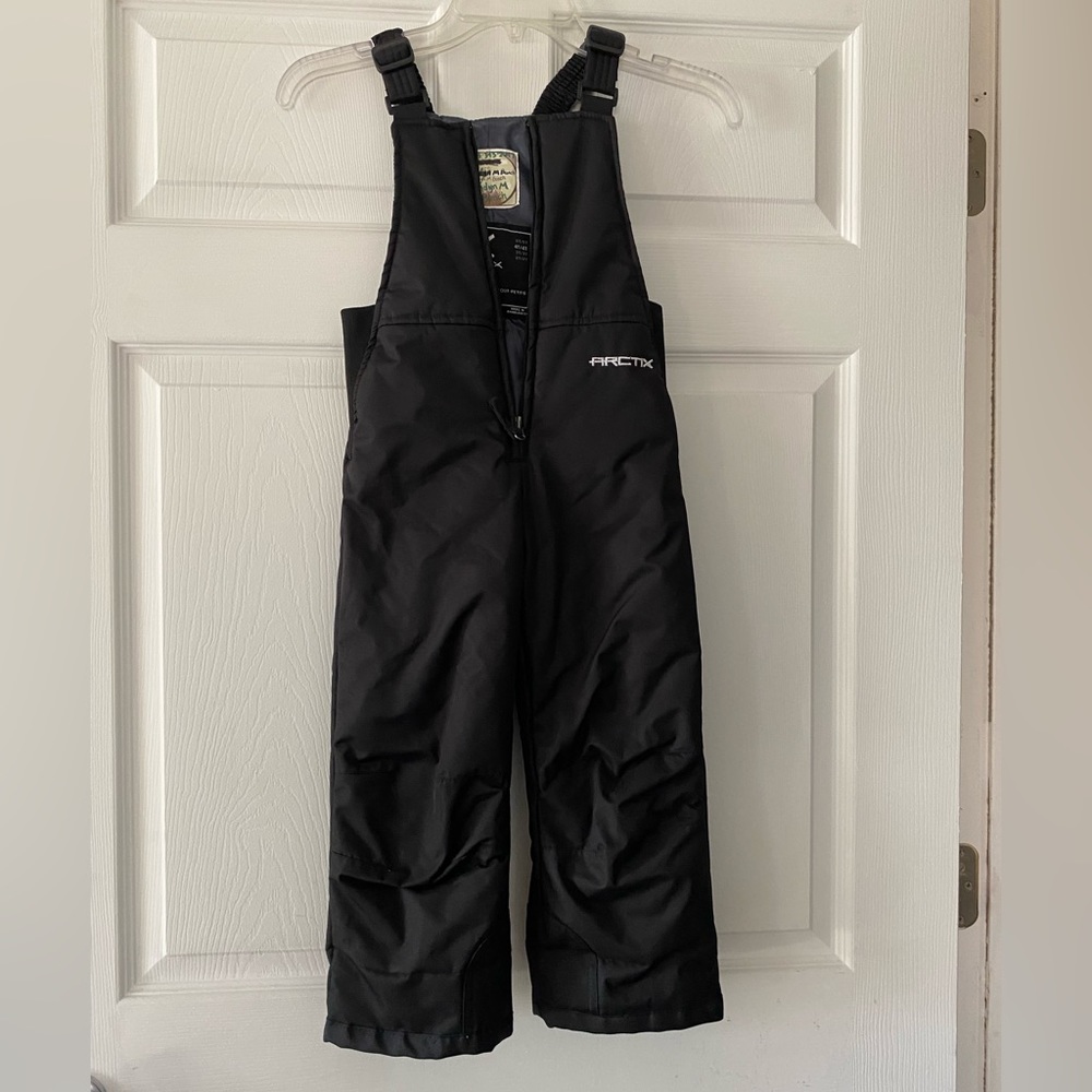 Artix snow suit